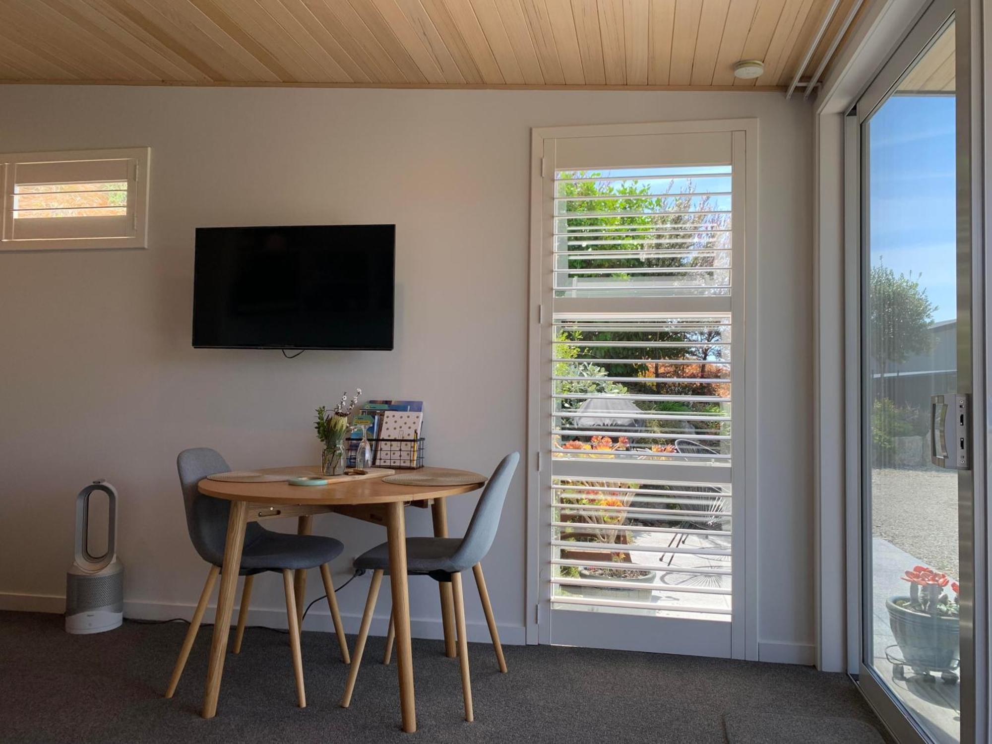 Bed and Breakfast Wake Field Views Nelson Esterno foto